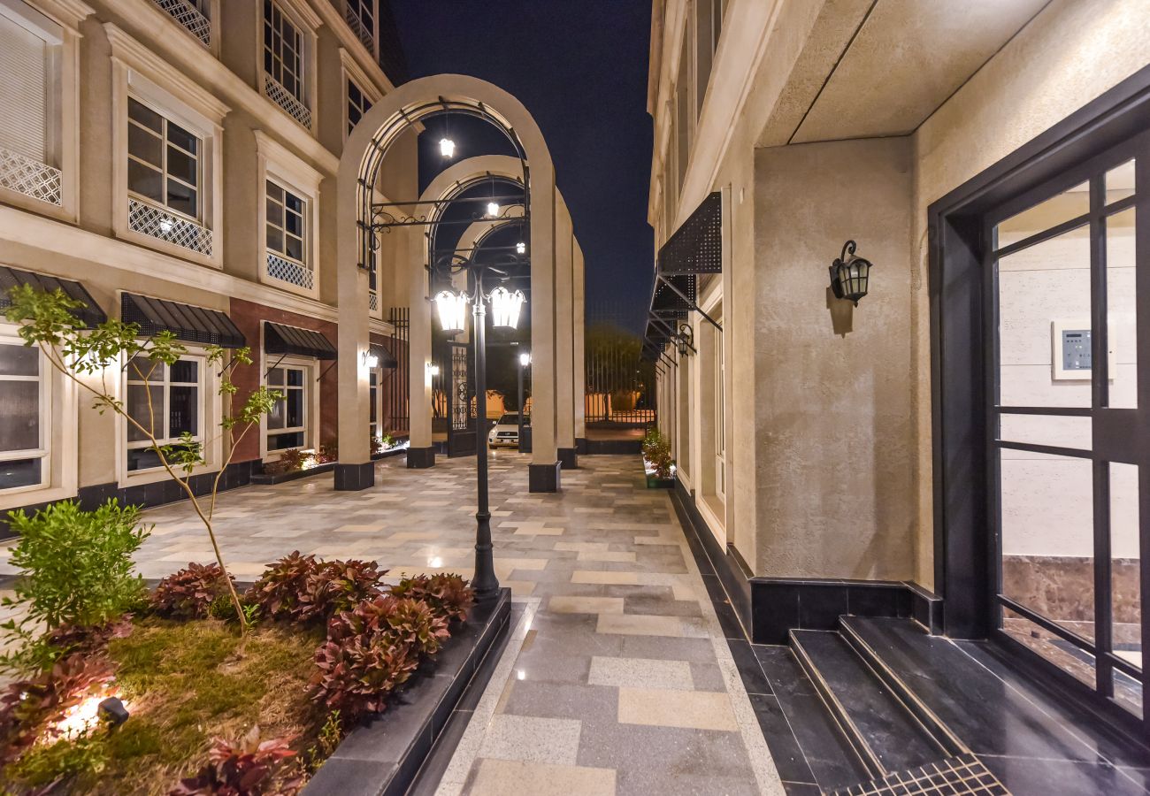 Apartment in Riad - Almalek salman R257